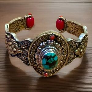 Stunning & Hand carved Auspicious Symbol,Floral Pattern Tibetan Cuff Bangle 73gm